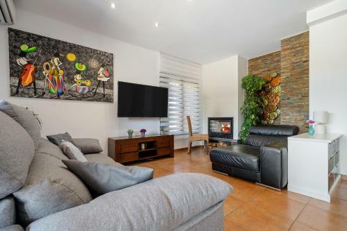 Hauzify I Villa Sagrera