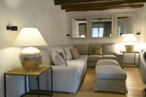 Villa Masia Roca Rodona