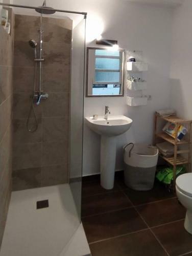 Stylish Apartement 2 Min To The Beach