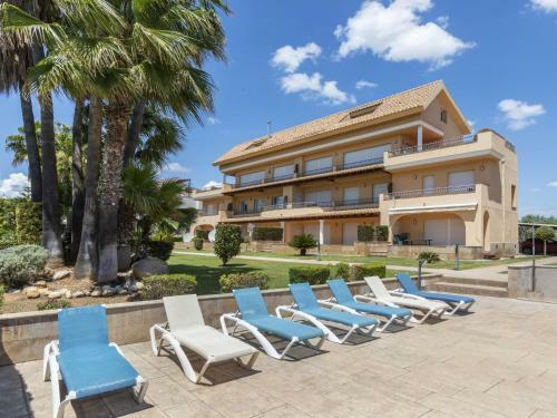 Apartment Les Oliviers By Interhome