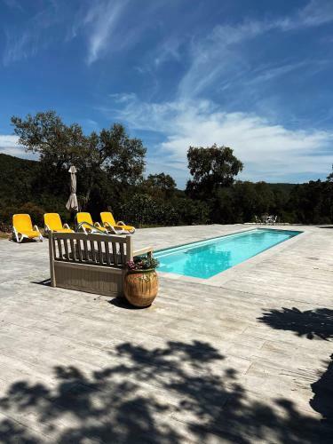 Costa Brava Quiet Villa With Private Pool And Jacuzzi