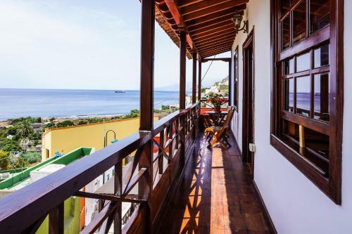 Casa Yeyo, Lomo Bermejo