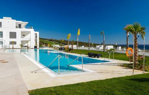 Luxury Apartment With Sea And Golf View