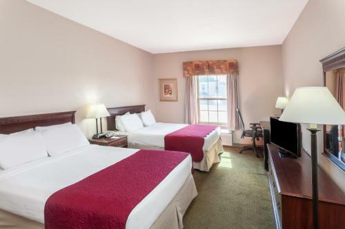 Hotel Ramada Inn Sellersburg