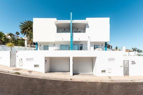 Chalet Con Piscina En Tabaiba By Alterhome