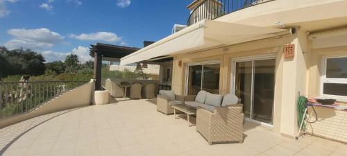 Luminoso Apartamento San Roque Golf Club