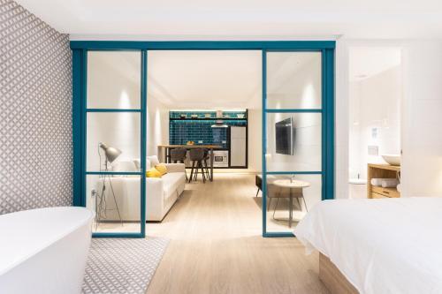 Home2book Elegant Apartment Santa Cruz Center