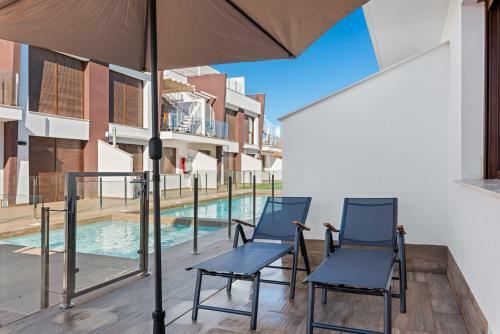 Mediterranean Flamingo Apartment