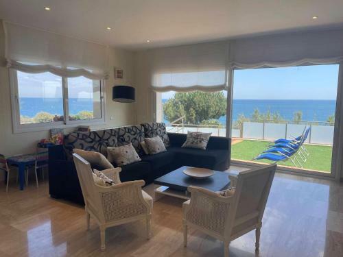 Villa Farell Just In Front Of The Sea