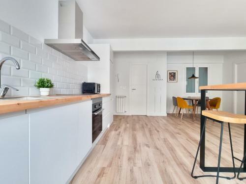 Suite Egia Apartment