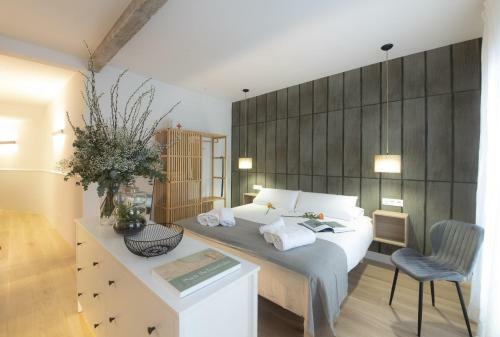 Shiny By Oldtown Apartments