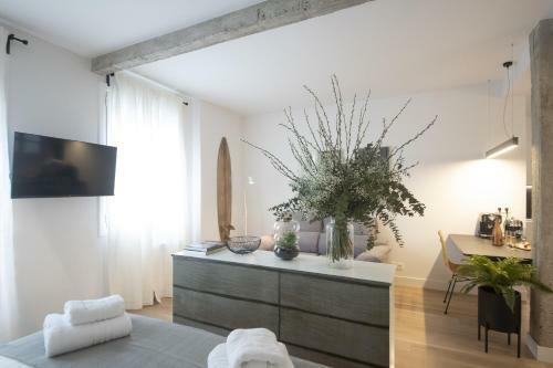 Shiny By Oldtown Apartments