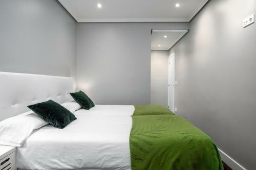 Apartamento 100m Playa Concha Para 4 Parking Opcional