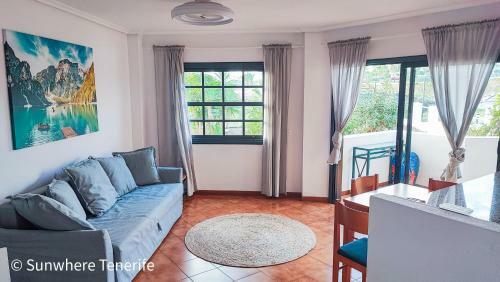 Spacious Apartment With Private Garden In Tenerife South
