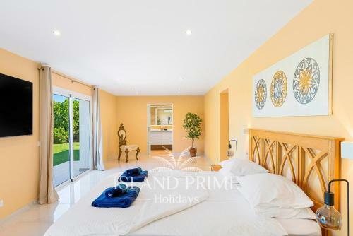 Private Villa In Golf Del Sur