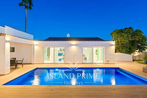 Private Villa In Golf Del Sur