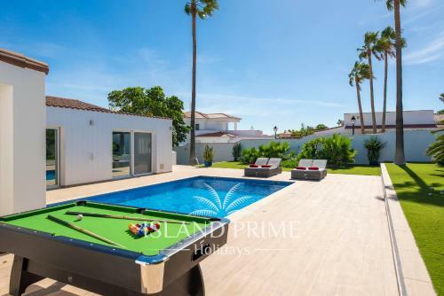 Private Villa In Golf Del Sur