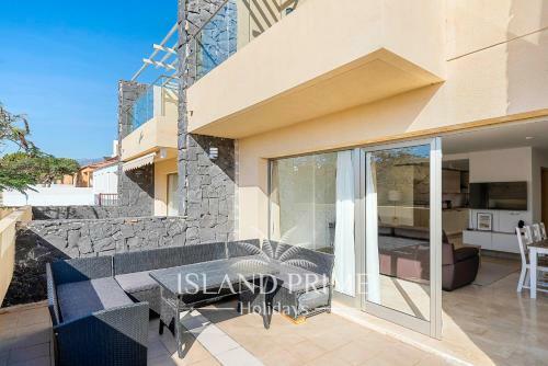 Modern Townhouse In Seaside Complex In Amarilla Golf