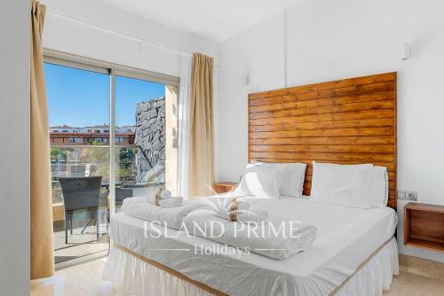 Modern Townhouse In Seaside Complex In Amarilla Golf