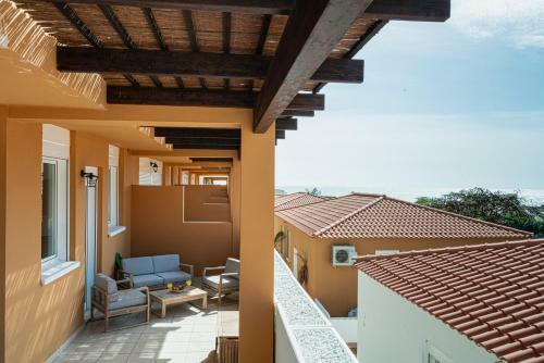 Spacious Apartment With Large Terrace In Amarilla Golf