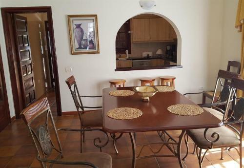 3-bedroom Villa In Golf Del Sur