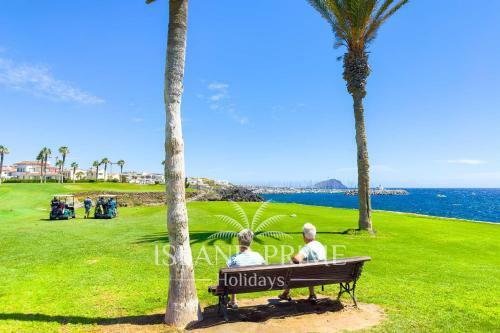 4x Bedrooms Poolside Apartment In Amarilla Golf