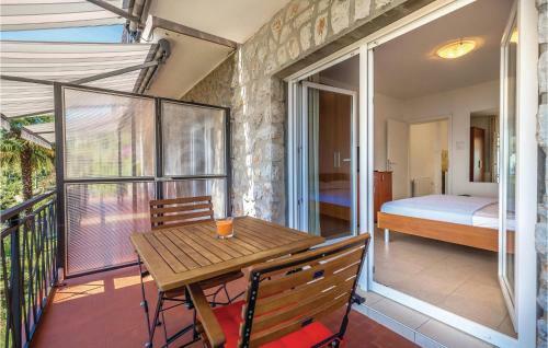 Apartment Antona Raspora II