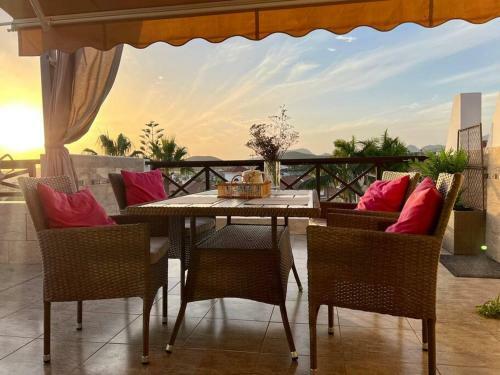 Apartamento Penthouse In Golf Del Sur