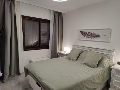 Stunning 1-bed Apartment In Parque Albatros