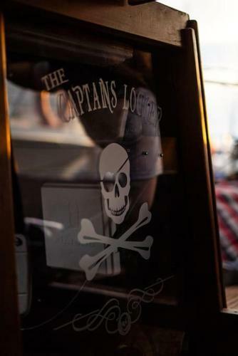 The Captains Locker - 30ft Yacht