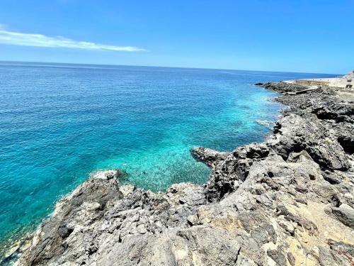 Apartamento Studio By The Sea, Heated Pool, Wifi And Great View