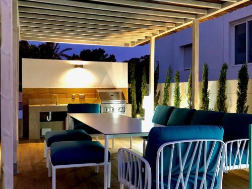 5 Bedroom Villa In Cala Vadella