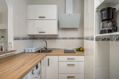 Downtown Cozy Apartment In Los Boliches Ref 180