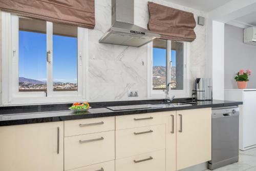 Stella Maris Apartment In Fuengirola Ref 36