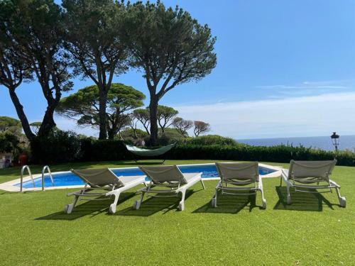 Sea View House With Private Pool And Garden