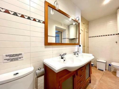 Majestic Villa In Salobre�a With Private Pool