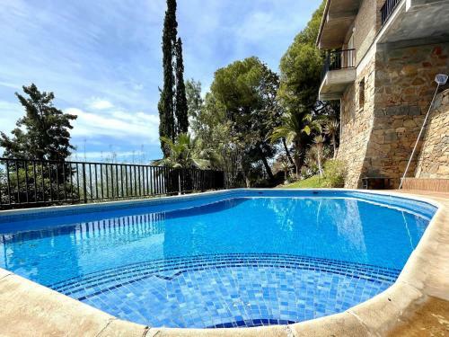Majestic Villa In Salobre�a With Private Pool