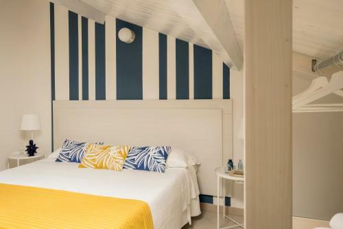 Civico 64 Bed & Breakfast In Mansarda