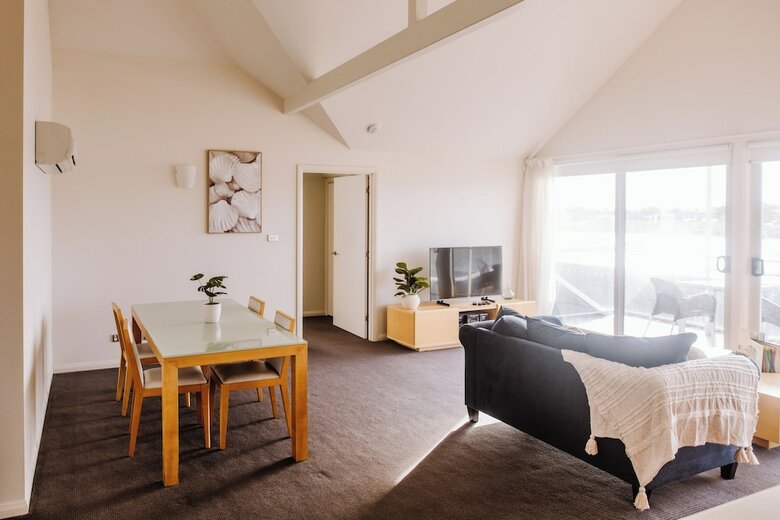 Hotel Peppers York Cove Tamar Valley