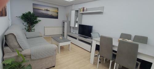 Apartamento Vivienda En Pleno Centro! Calle Doctrinos 3