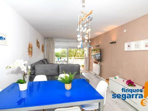 Apartamento Roda De Ber�, 3 Dormitorios, 6 Personas - Es-320-20