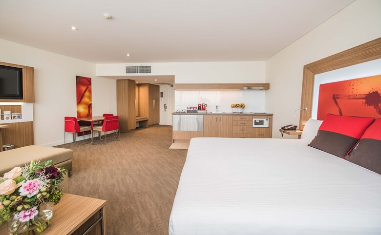Hotel Novotel Sydney Rooty Hill