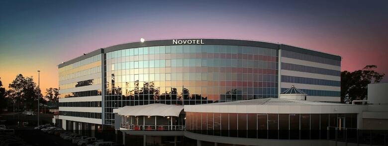 Hotel Novotel Sydney Rooty Hill