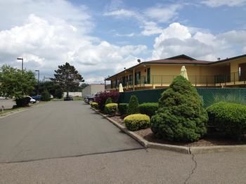 Motel New Philadelphia Inn