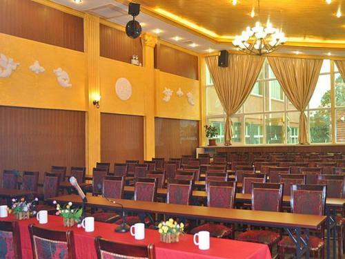 Greentree Inn Shanghai Chongming Bao Town Express Hotel