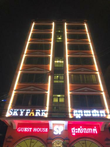 Hostal Sky Park Guesthouse
