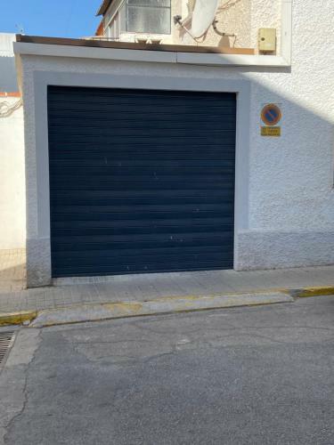 Apartamento Con Garaje Y Patio