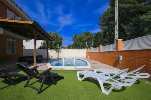 Villa Pluma Planet Costa Dorada - Only Families