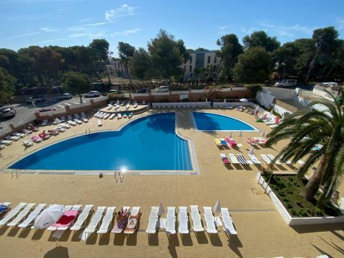Apartamento Con Servicios, Piscina Y Parking Privado M�x 4 Pax