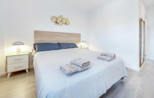 Stunning Home In Riba-roja De Turia With Swimming Pool